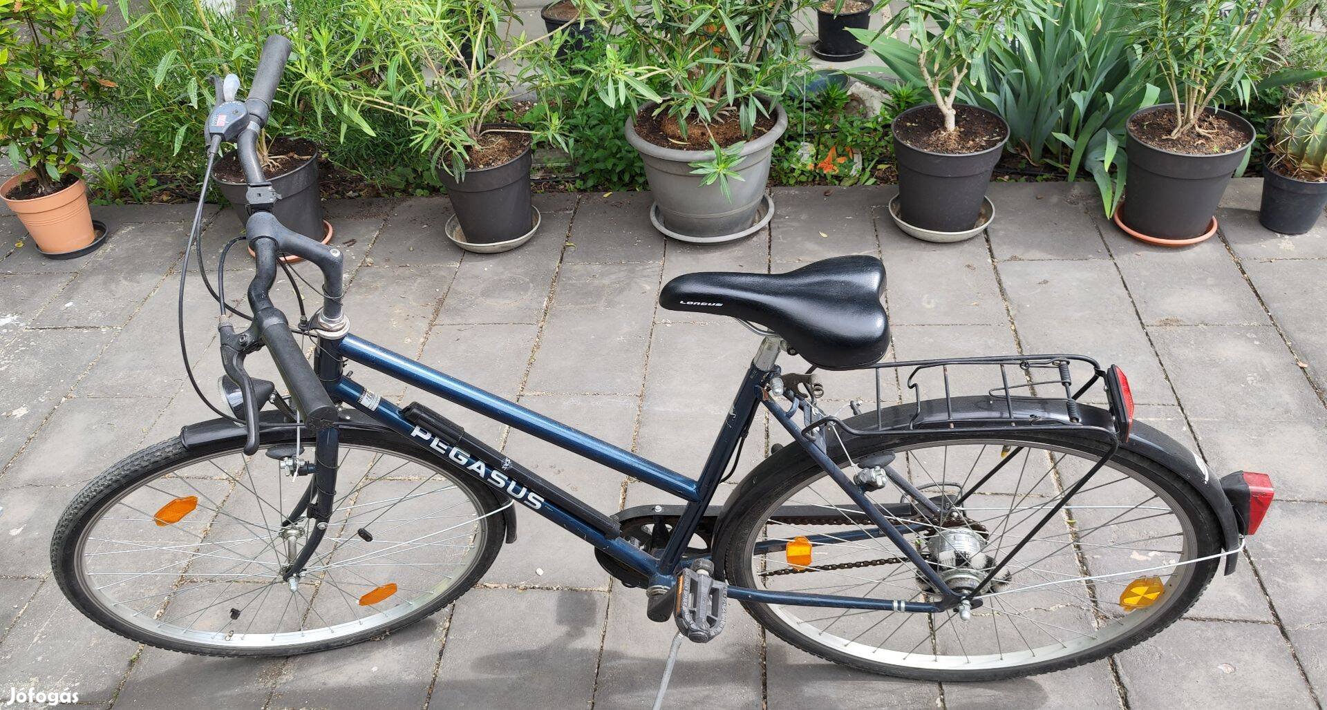 Pegazus 28"-as női City agyváltós kerékpár