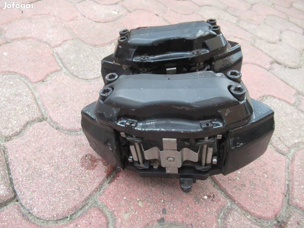 Pék József részére brembo nyereg