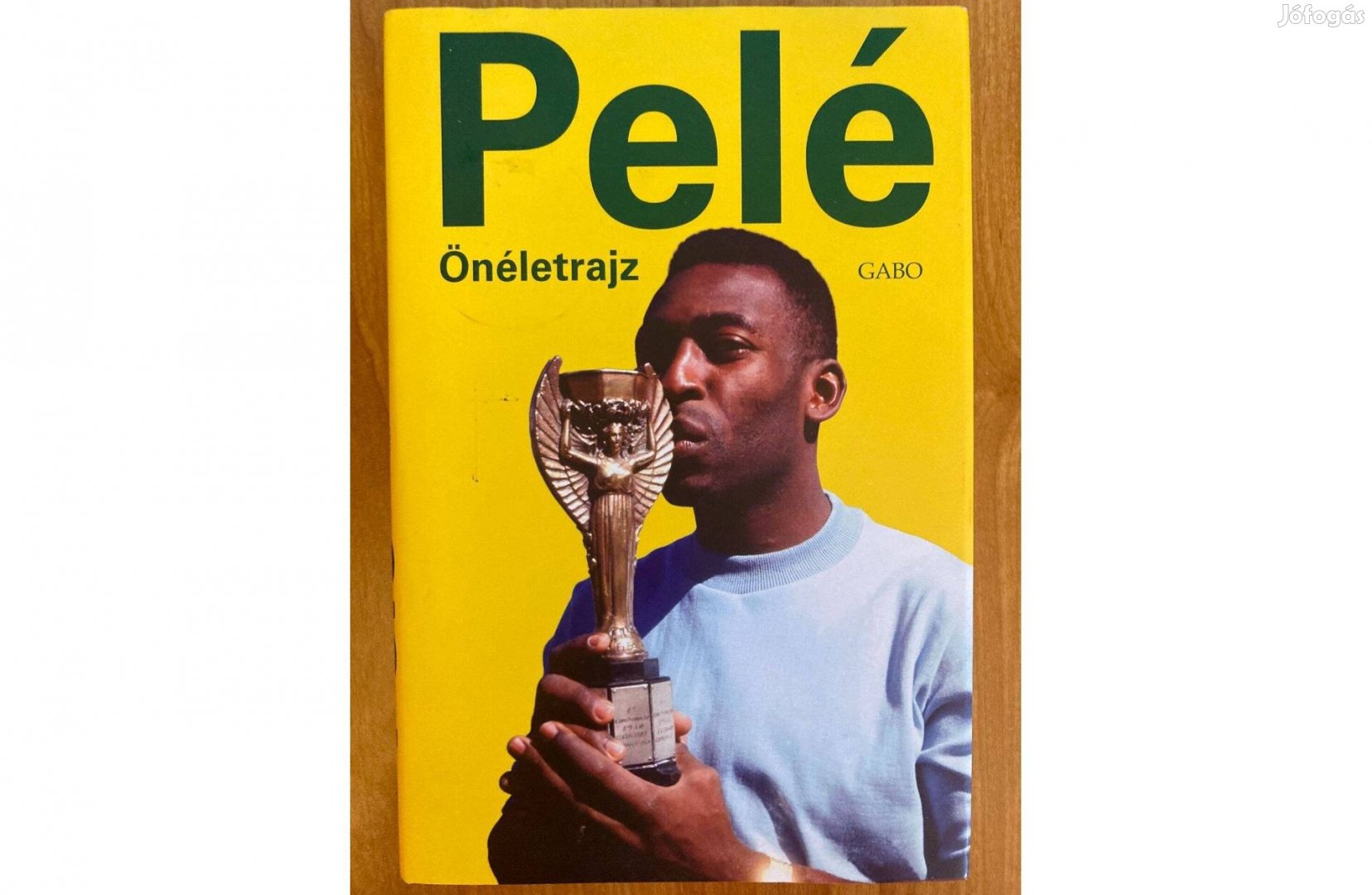Pelé a brazil futballegenda önéletrajzi könyve