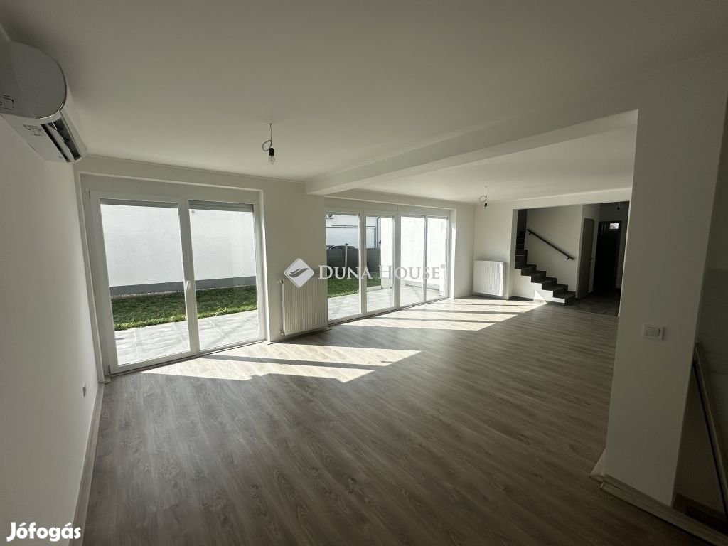 Pellérdi eladó 135 nm-es lakás