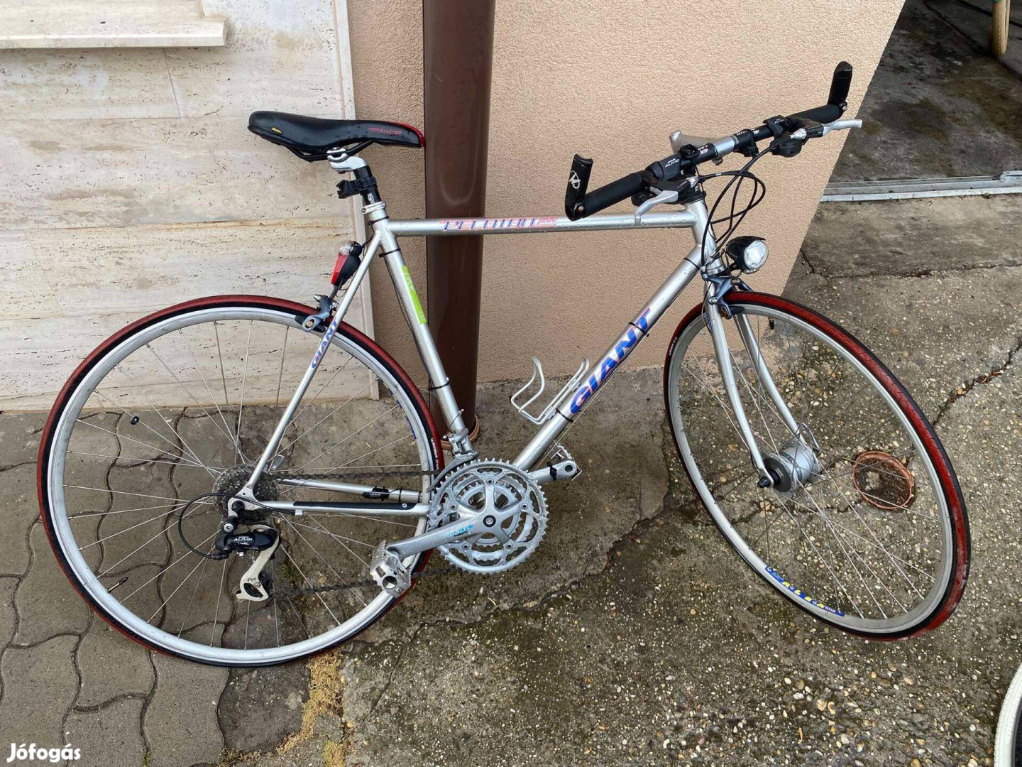 Peloton Giant 7200 bicikli