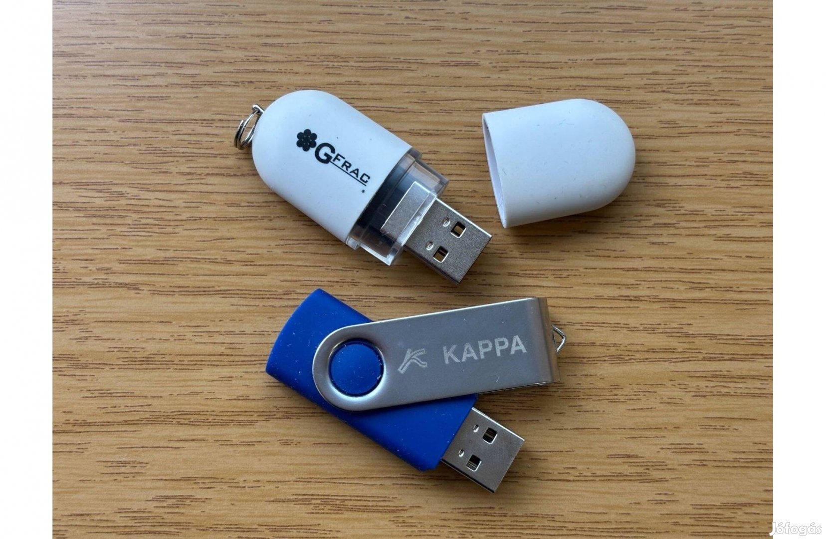 Pendrive, adathordozó ( 2db együtt) 8GB/db