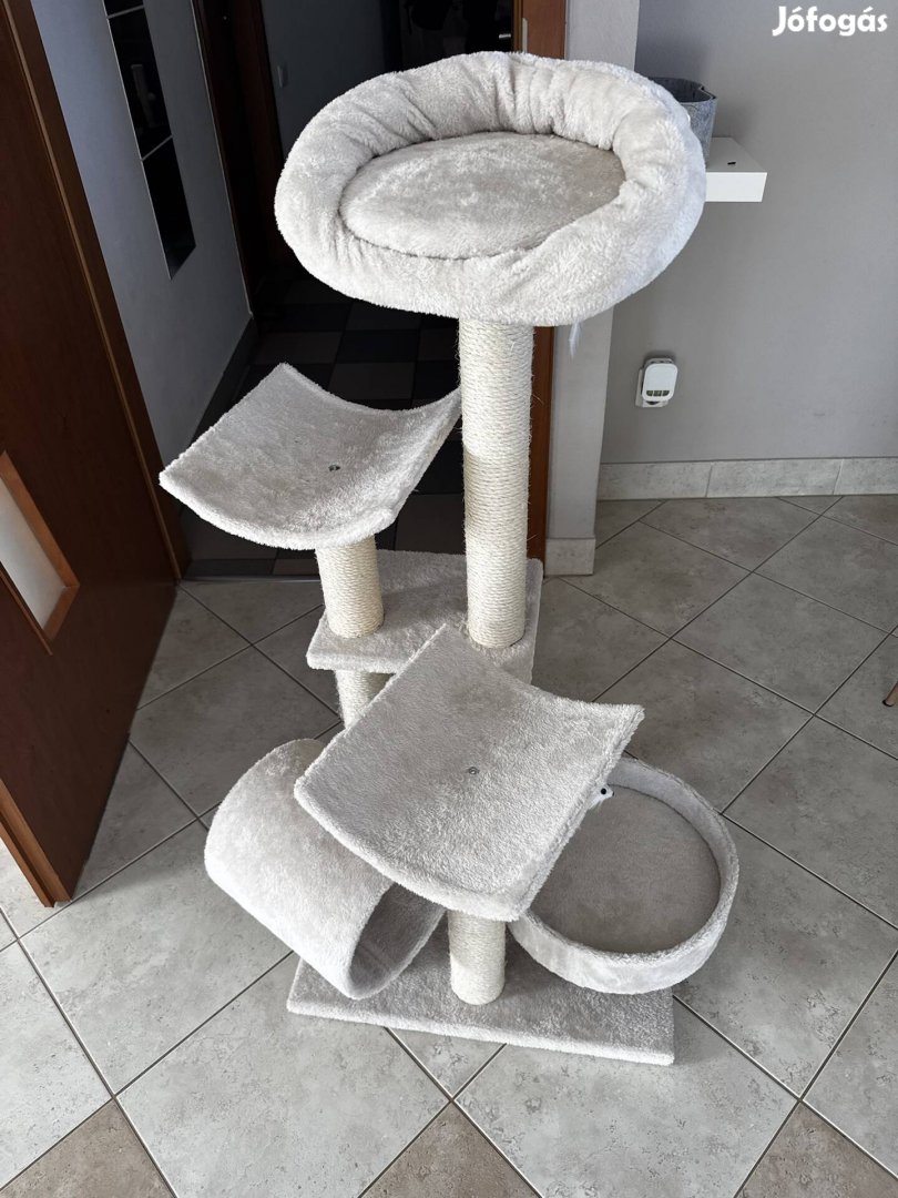 Penelope macska kaparófa