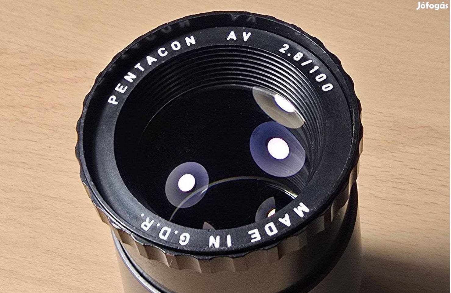 Pentacon 100/2.8 M42 objektív