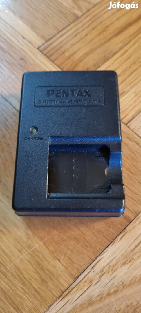 Pentax D-BC78 töltő 