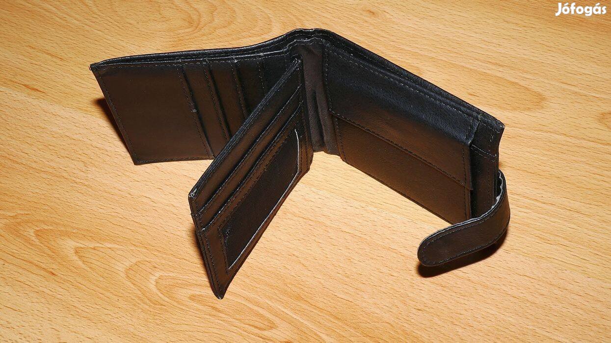 Pénztárca új sok zsebbel