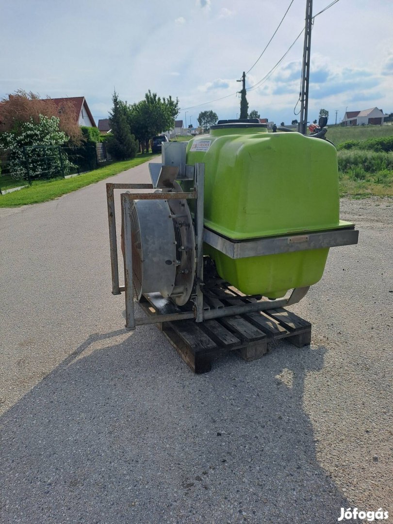 Permetező Axial 650L