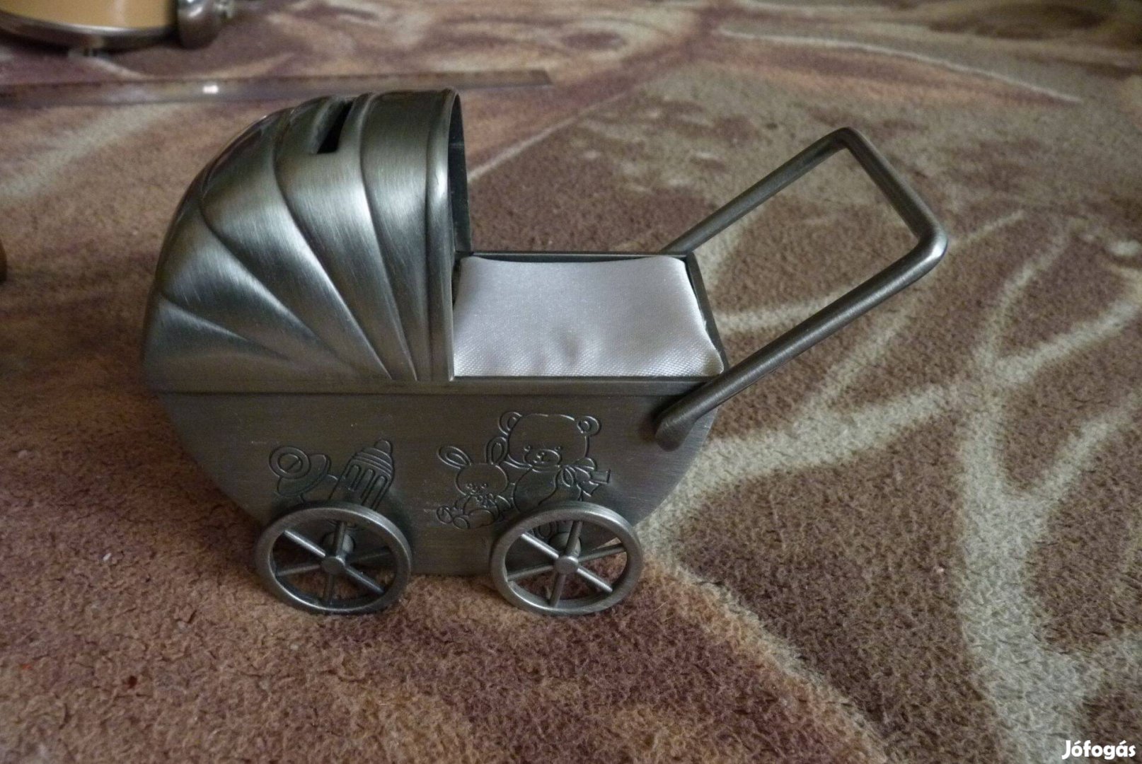 Persely babakocsi