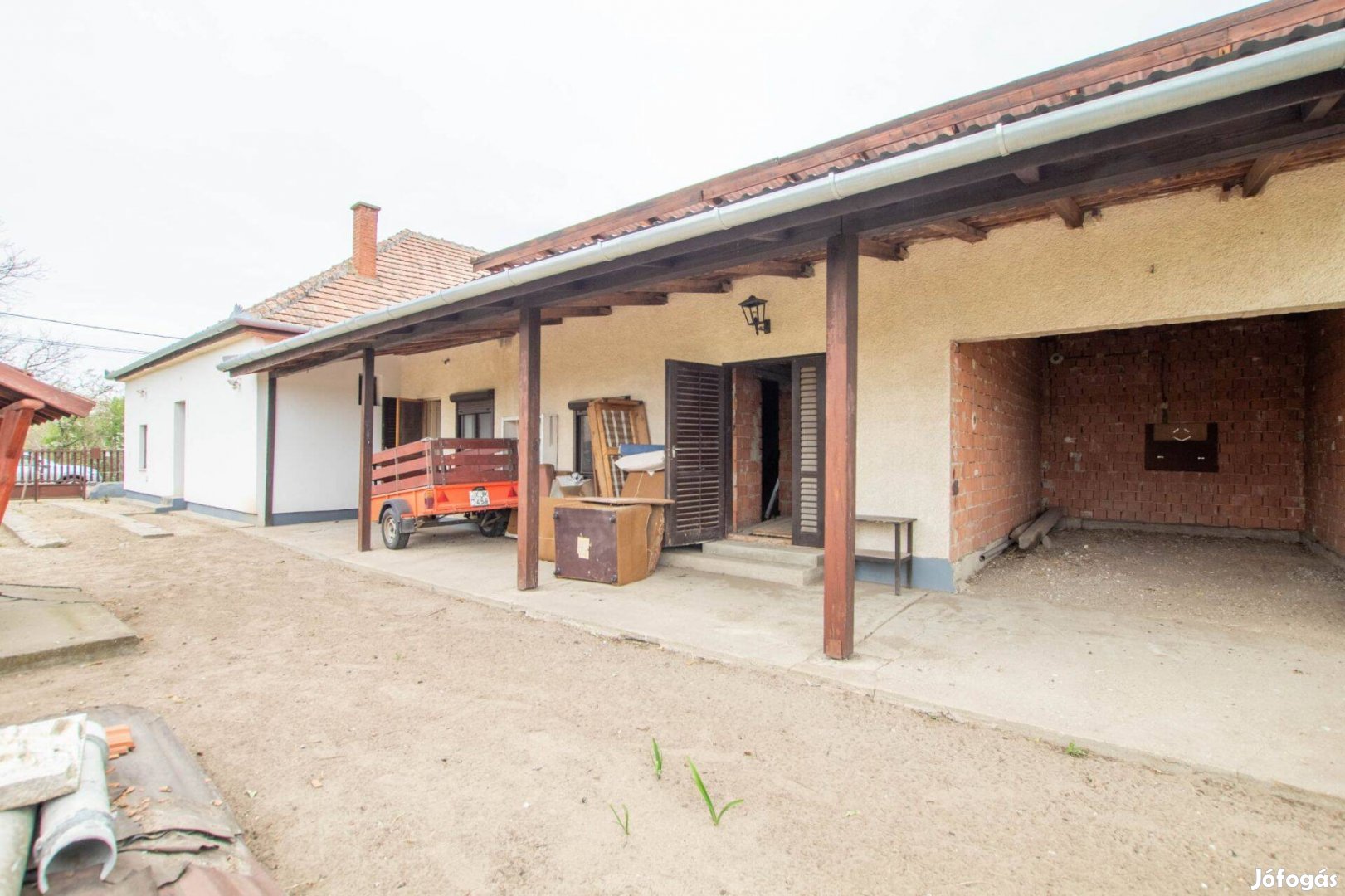 Pest megye- Dabas, 141 m2 ikerház 1630 m2 telekkel akár azonnal!