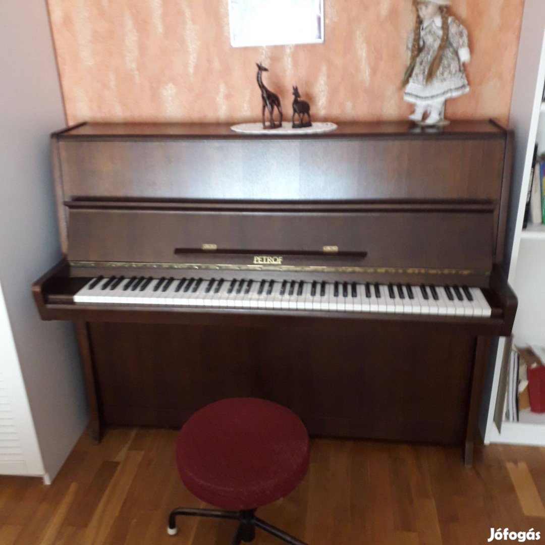Petrof Pianínó eladó Salgótarjánban