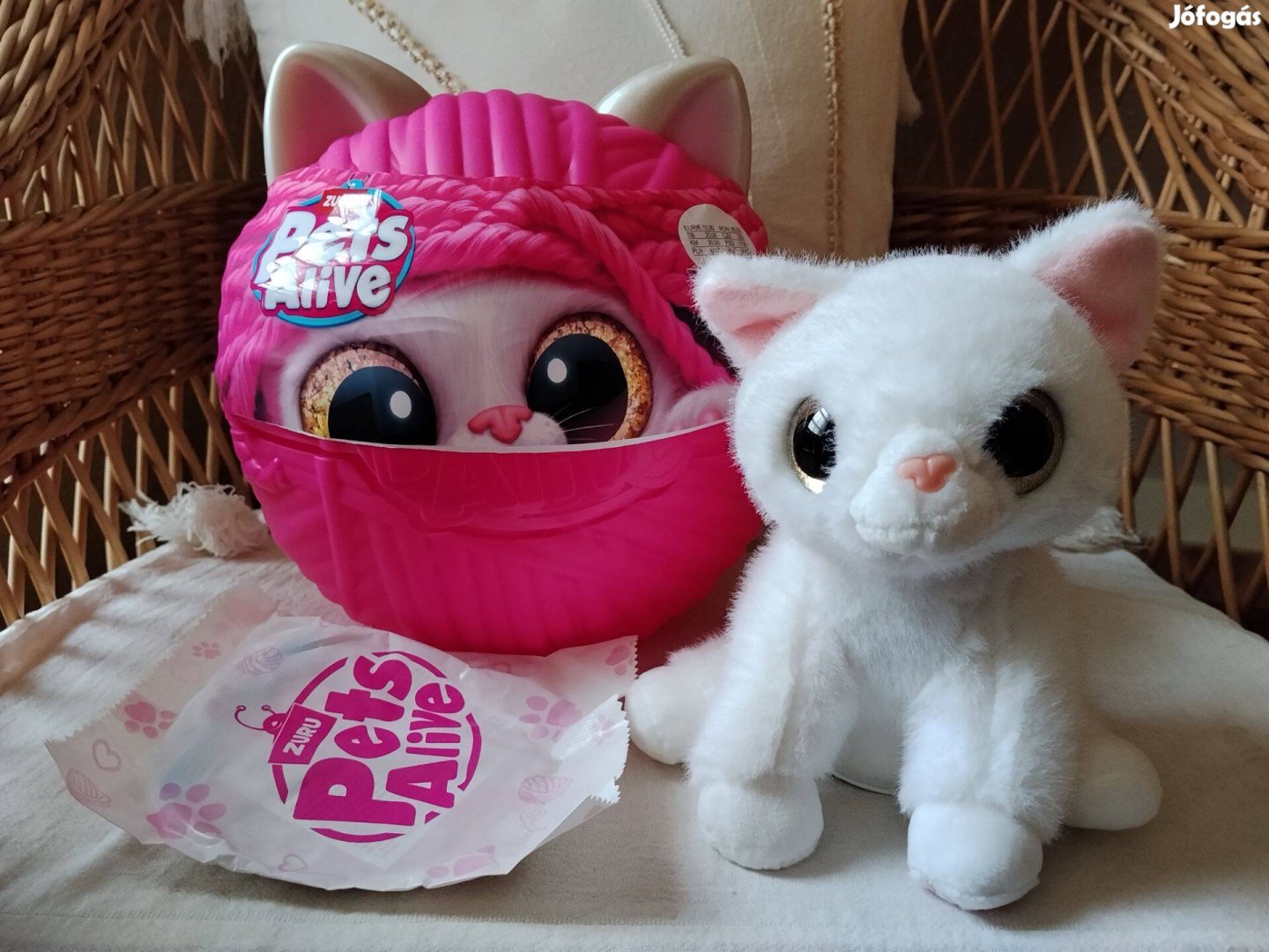Pets Alive interaktív cica