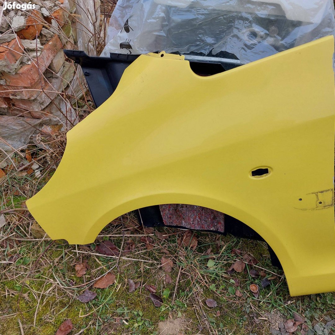 Peugeot,1007 sárvédö