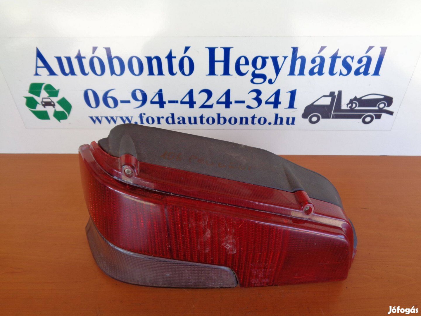 Peugeot 106 1.1 bal hátsó lámpa