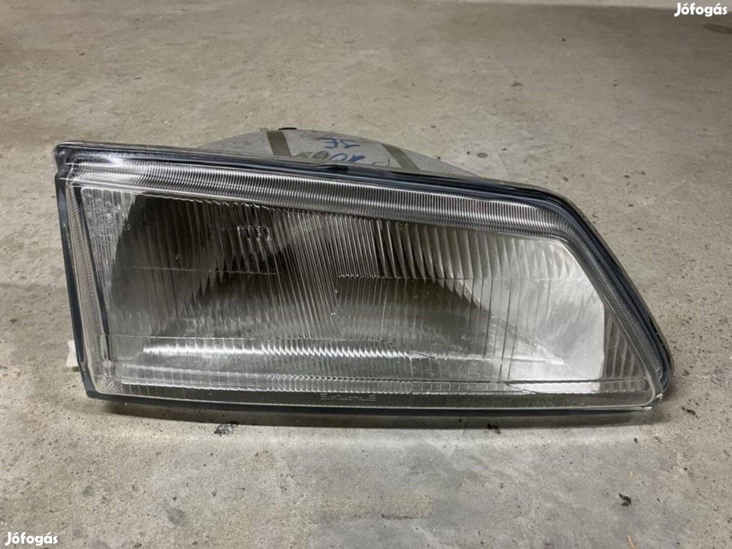 Peugeot 106 fényszóró. Új
