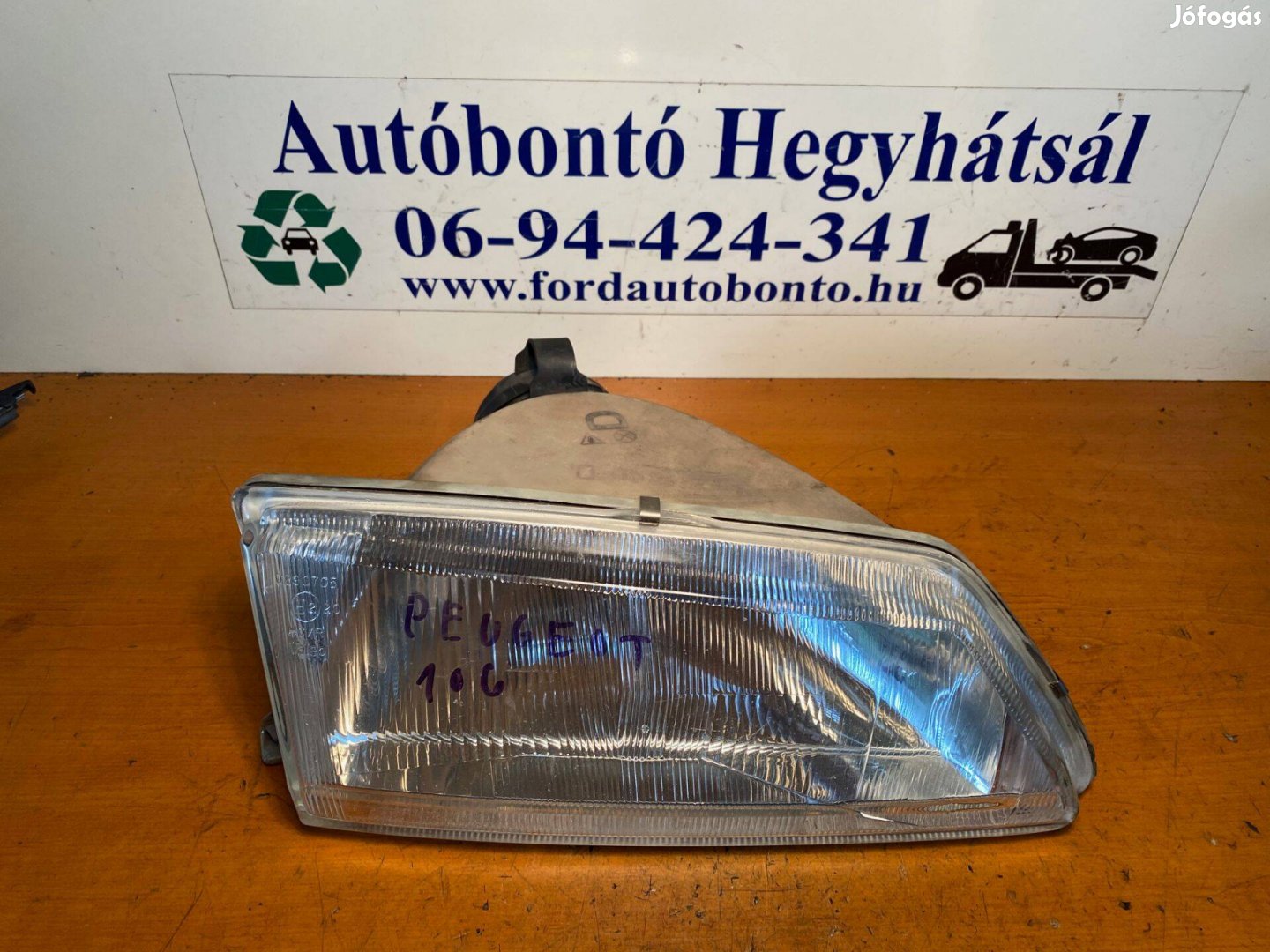 Peugeot 106 jobb fényszóró