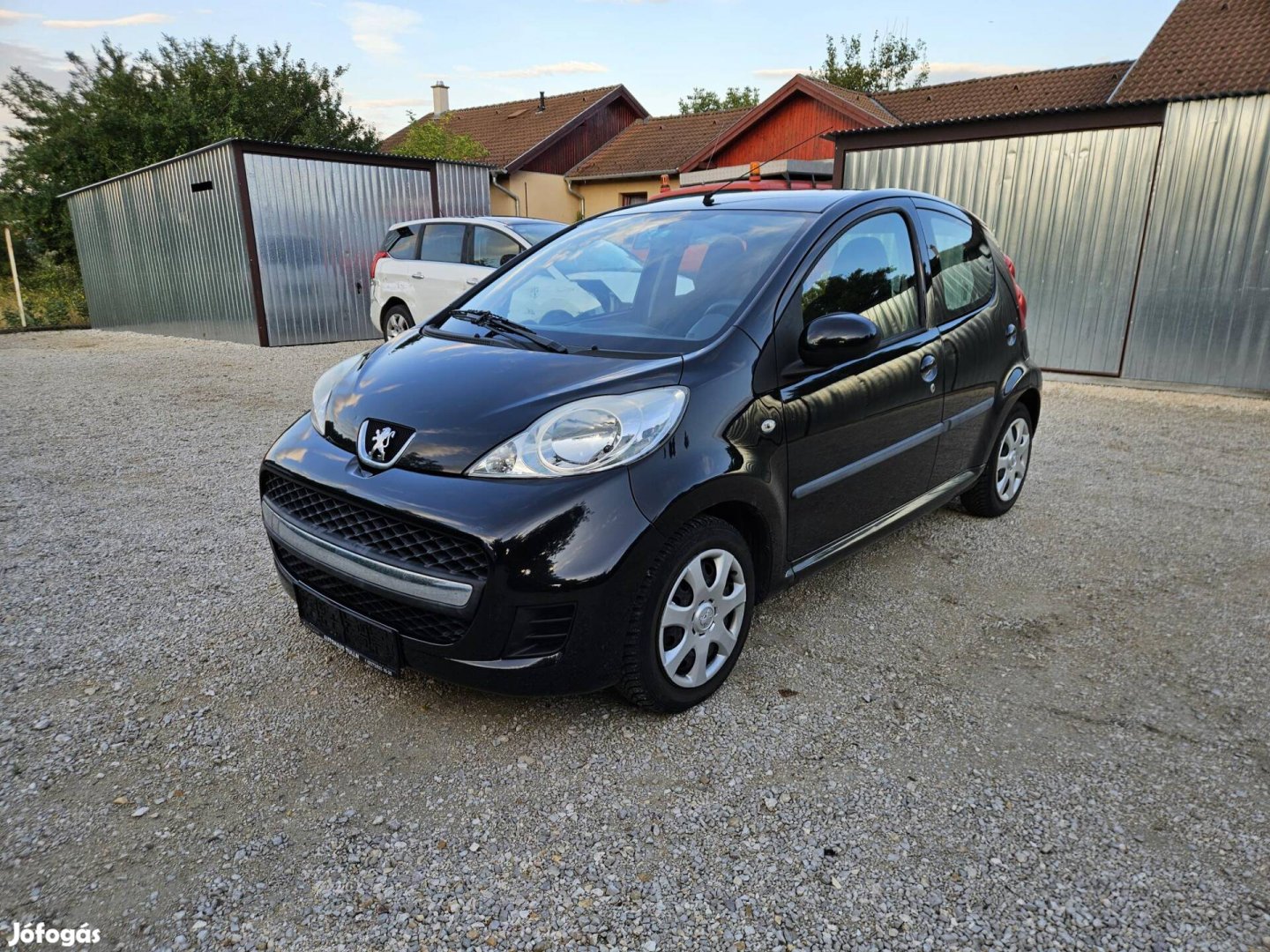 Peugeot 107 1.0 Trendy EURO5 kevés km. jó klíma...