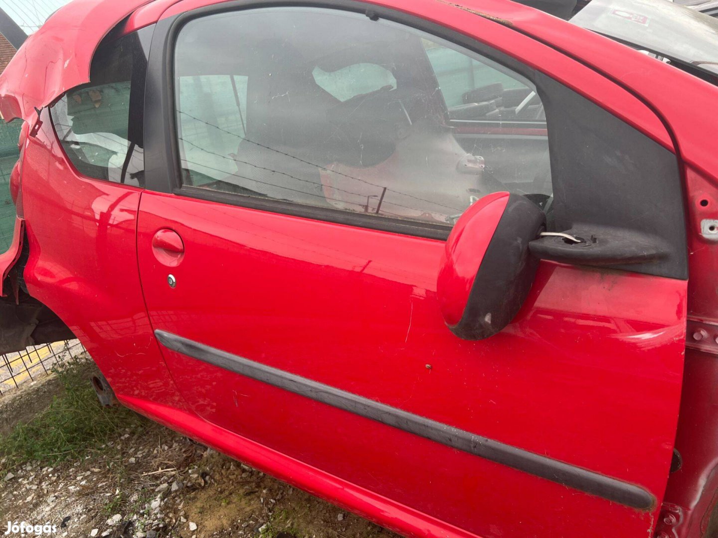 Peugeot 107 alkatrészek eladó