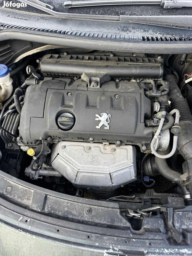 Peugeot 1.4 benzin (95 le BMW 8fs ) komplett motor eladó 
