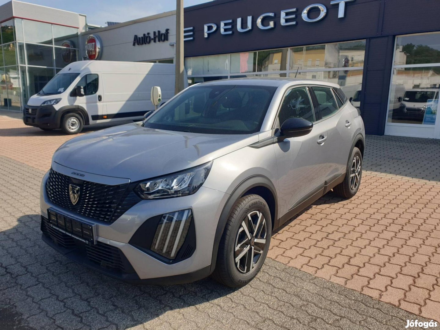 Peugeot 2008 1.2 Puretech Active 0 km-es autó!...