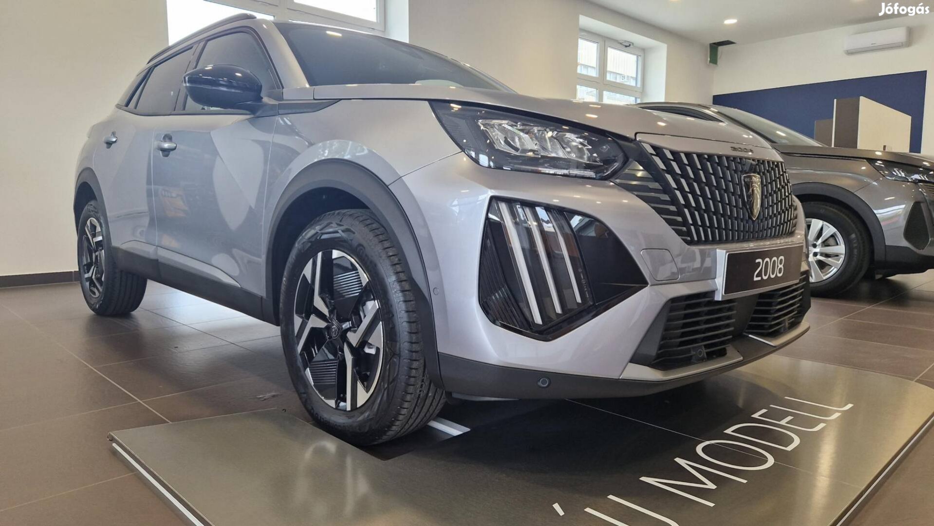 Peugeot 2008 1.2 Puretech Allure Most 4.9 % THM...