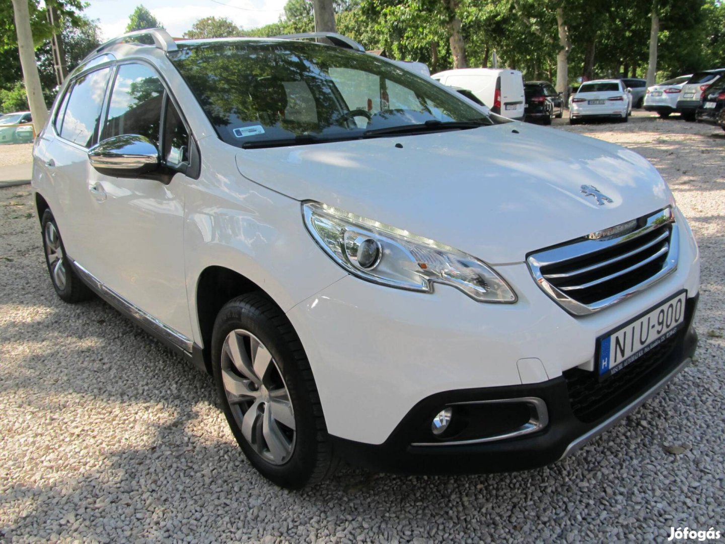 Peugeot 2008 1.2 Puretech Allure S&S Magyarországi