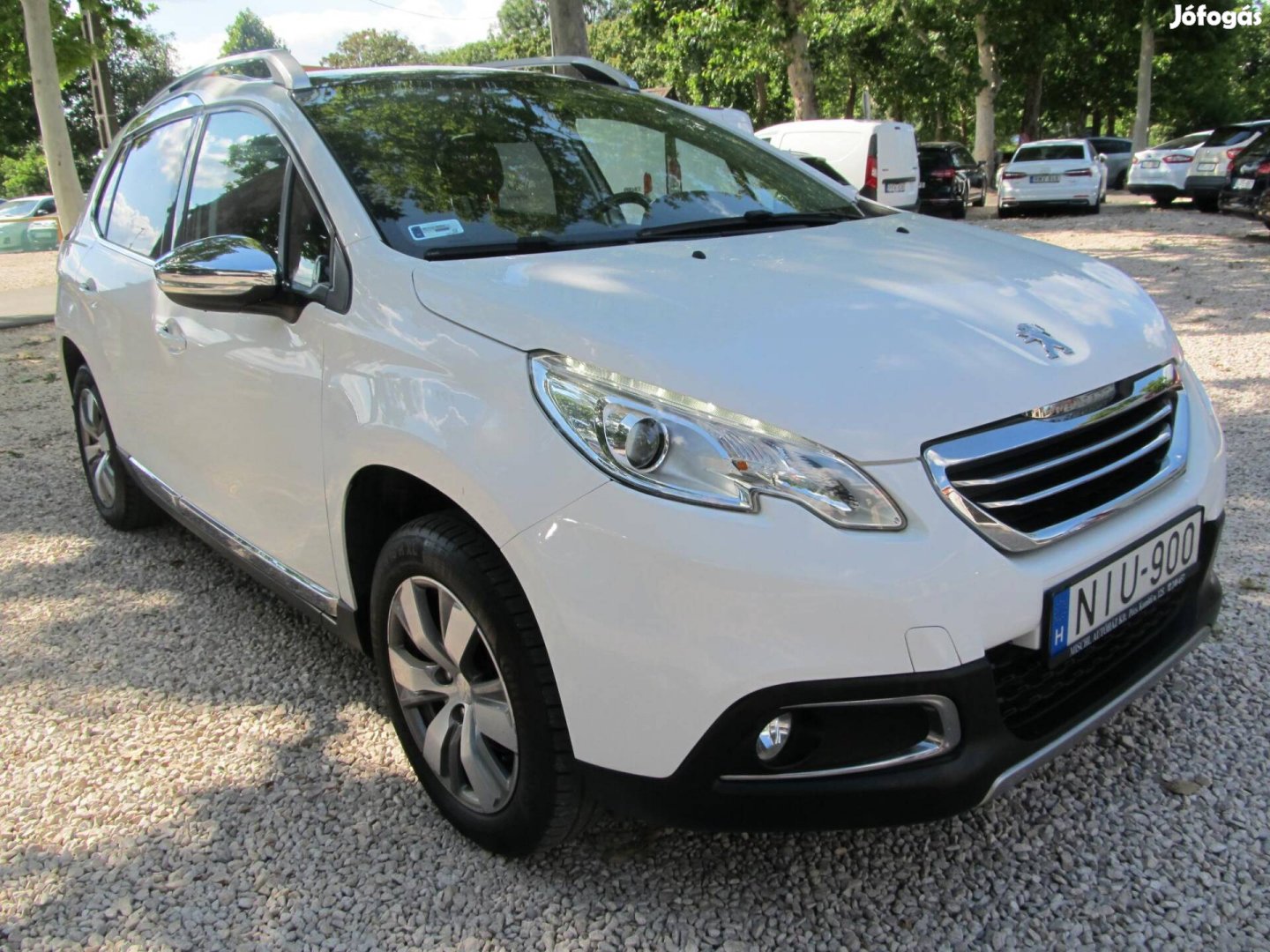 Peugeot 2008 1.2 Puretech Allure S&S Magyarországi