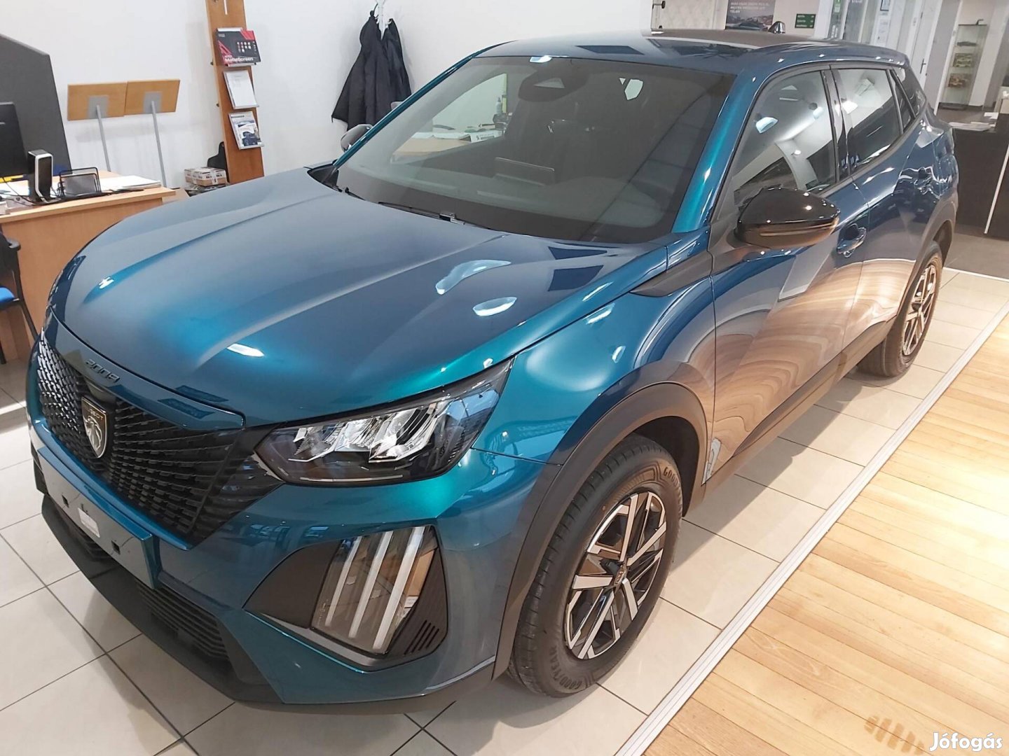 Peugeot 2008 1.2 Puretech Style Peugeot PM Vác...