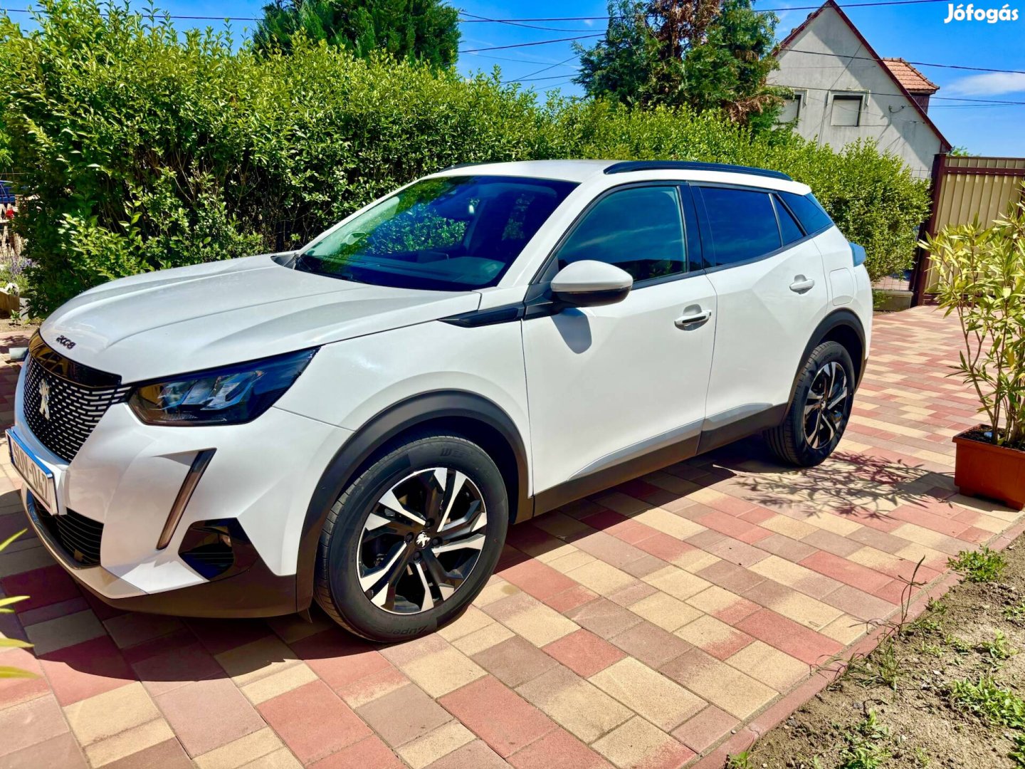 Peugeot 2008 1.2 benzines