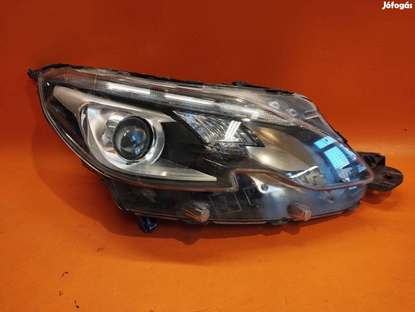 Peugeot 2008 jobb led halogén lámpa fényszóró 9825313680 (M.50)