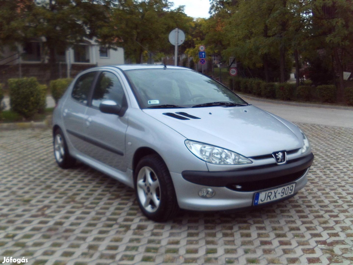 Peugeot 206 1.1 Trendy Kevés kilométerrel.1.5év...