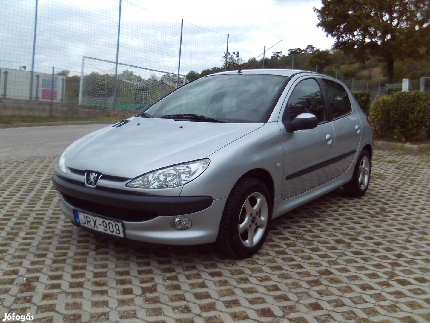 Peugeot 206 1.1 Trendy Kevés kilométerrel.1.5év...
