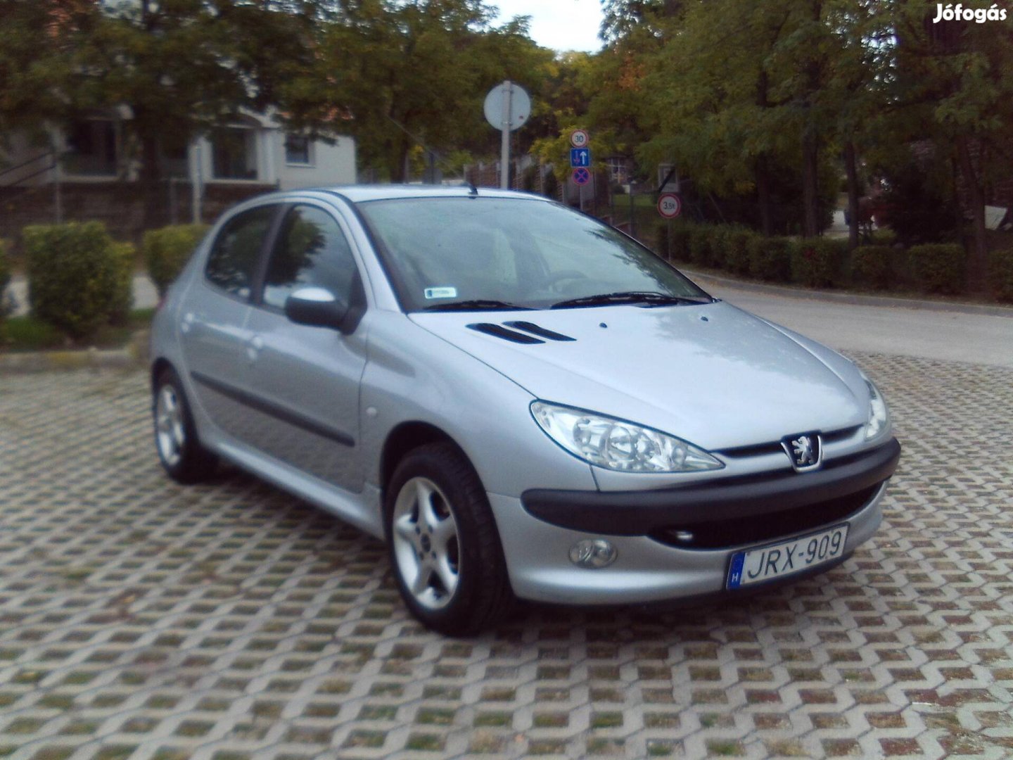 Peugeot 206 1.1 Trendy Kevés kilométerrel.1.5év...