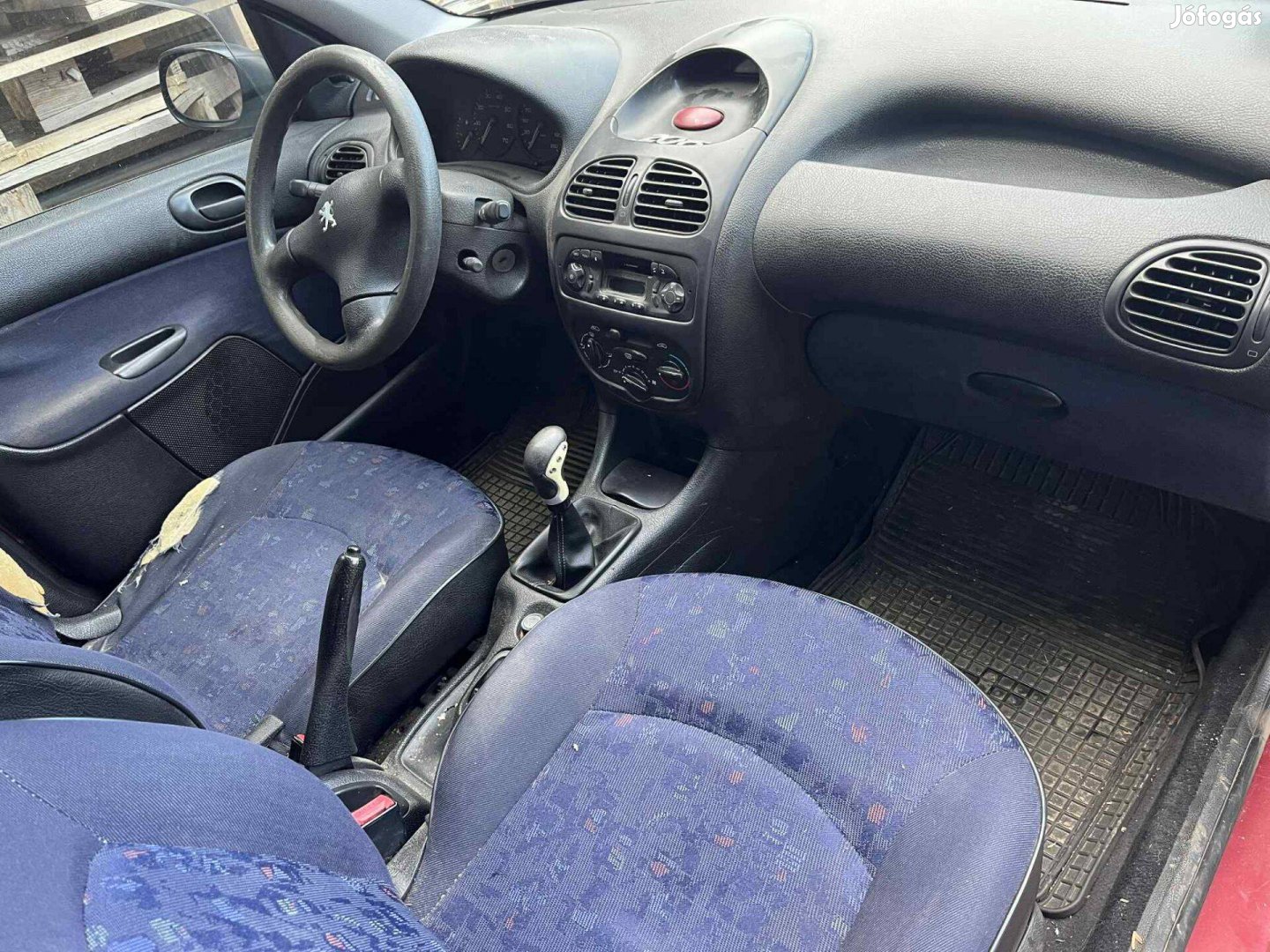 Peugeot 206 1.1 alkatrészek