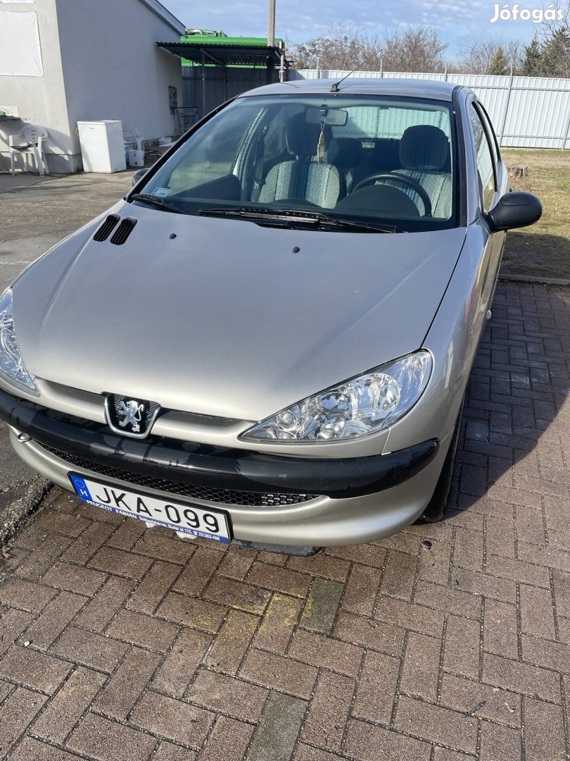 Peugeot 206 1.1 benzin