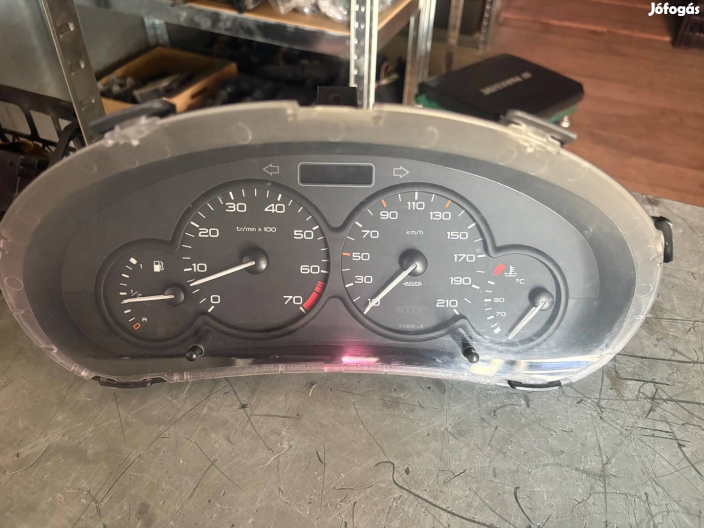 Peugeot 206 1.1 benzin óracsoport
