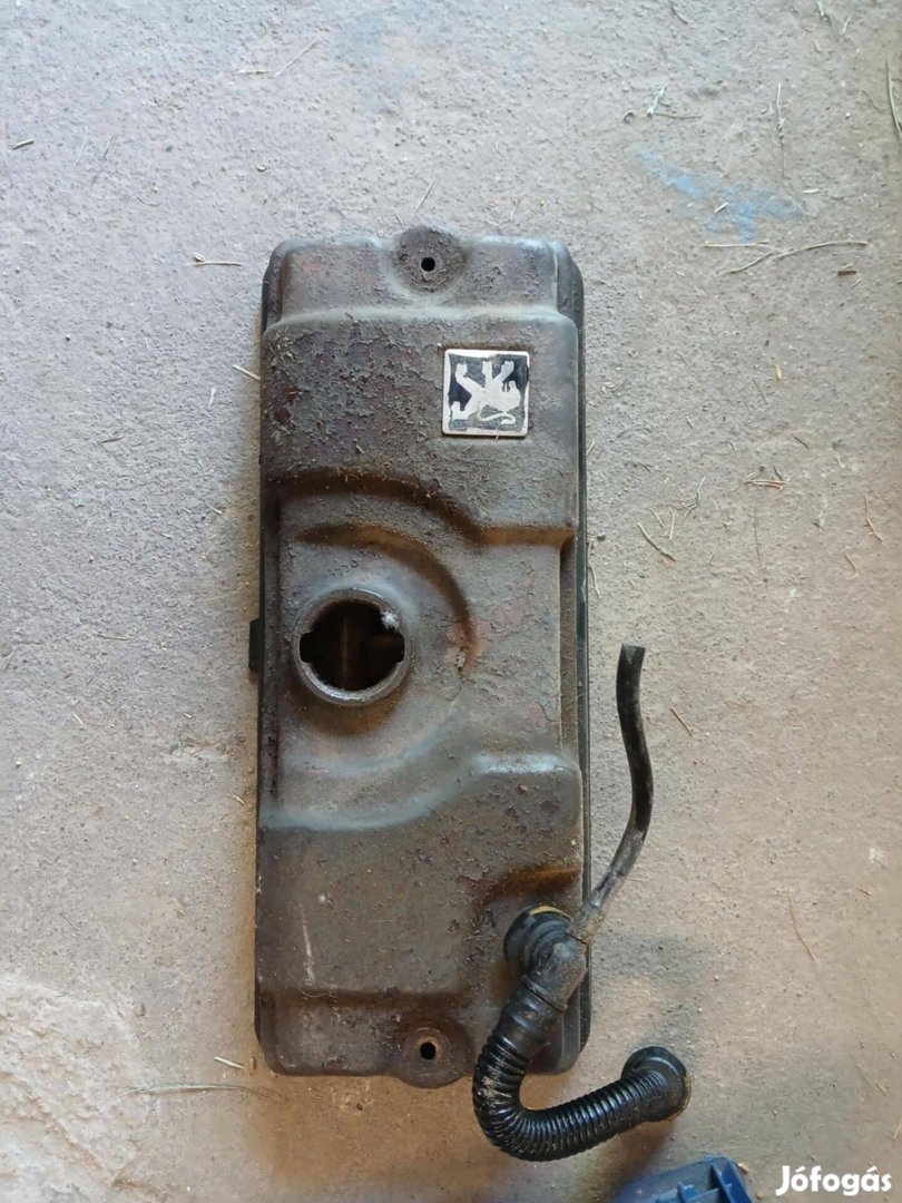 Peugeot 206 1.1 benzin szelep fedél