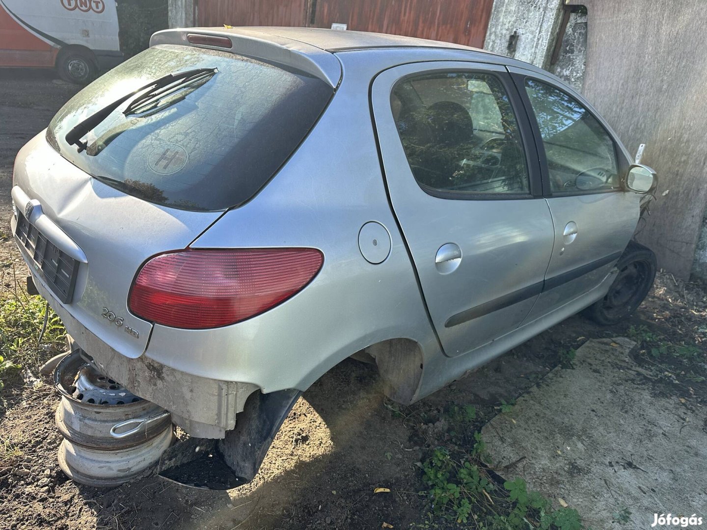 Peugeot 206 1,4 hdi alkatrészei eladók 