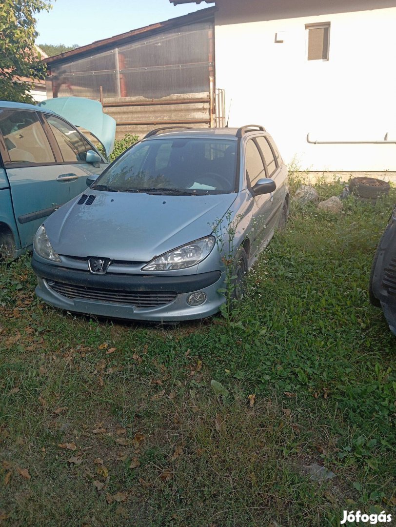Peugeot 206 2.0 HDI Kombi alkatrészek eladók