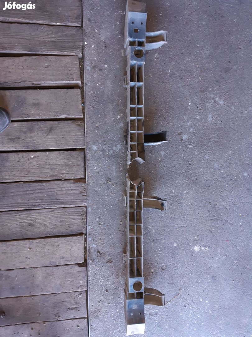 Peugeot 206 Hátsó Lökhárító Merevítő