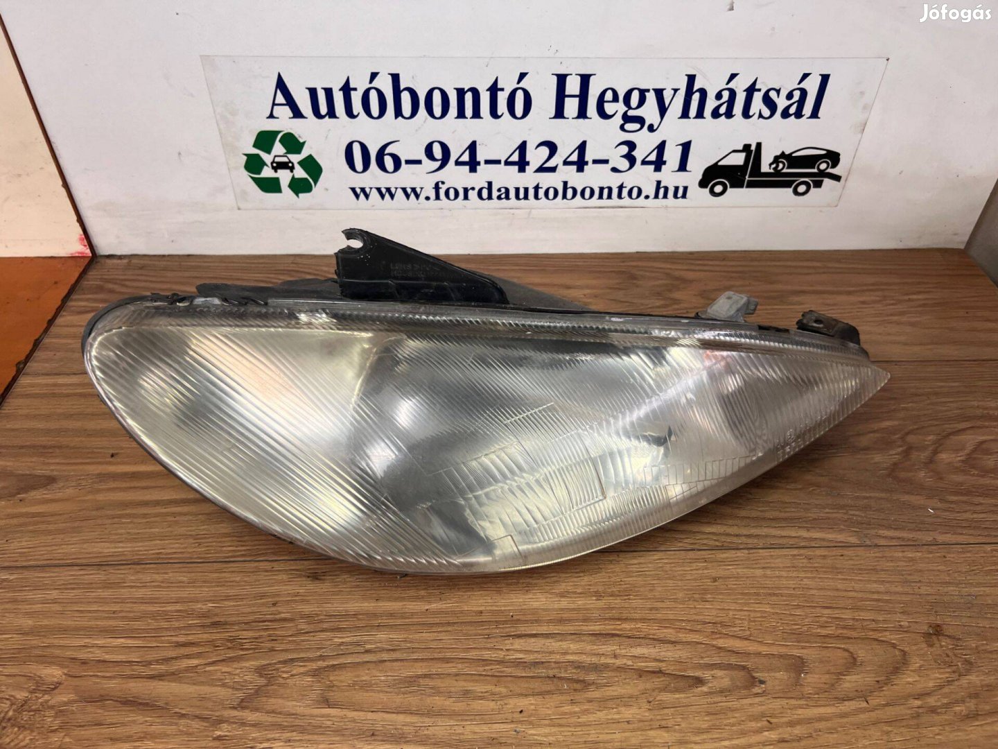 Peugeot 206 SW 1,4HDi jobb fényszóró