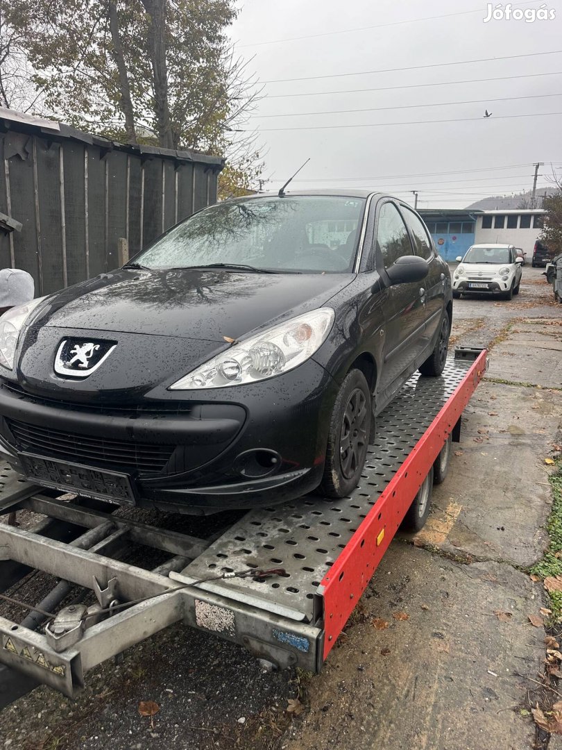 Peugeot 206+ 1.4 Hdi alkatrészek eladok . 