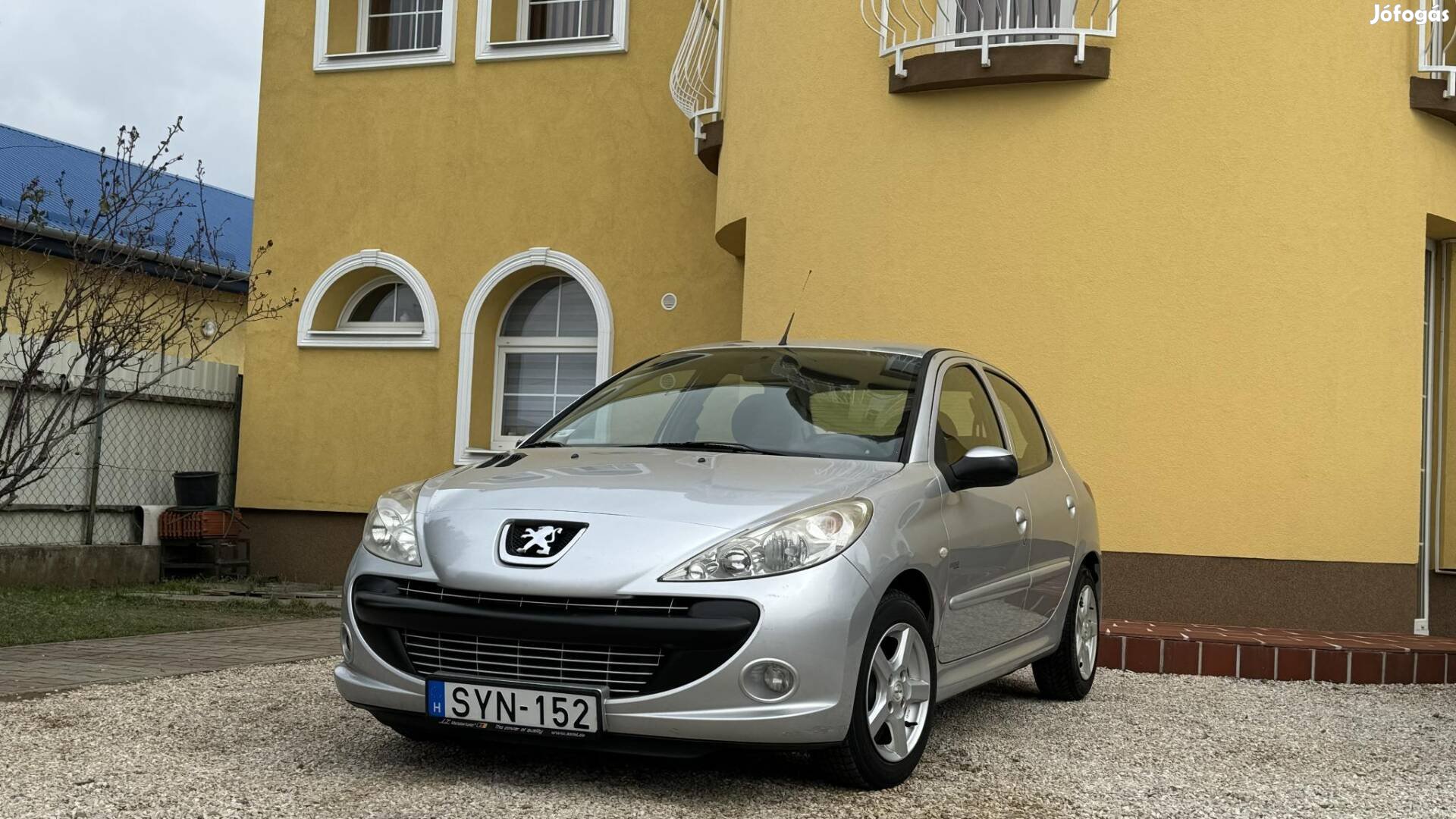 Peugeot 206+ 1.4 Urban Szervízkönyv-Megkimélt-K...