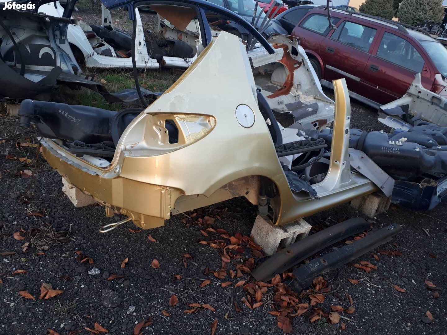 Peugeot 206  , 5 ajtós  jobb hátsó negyed 