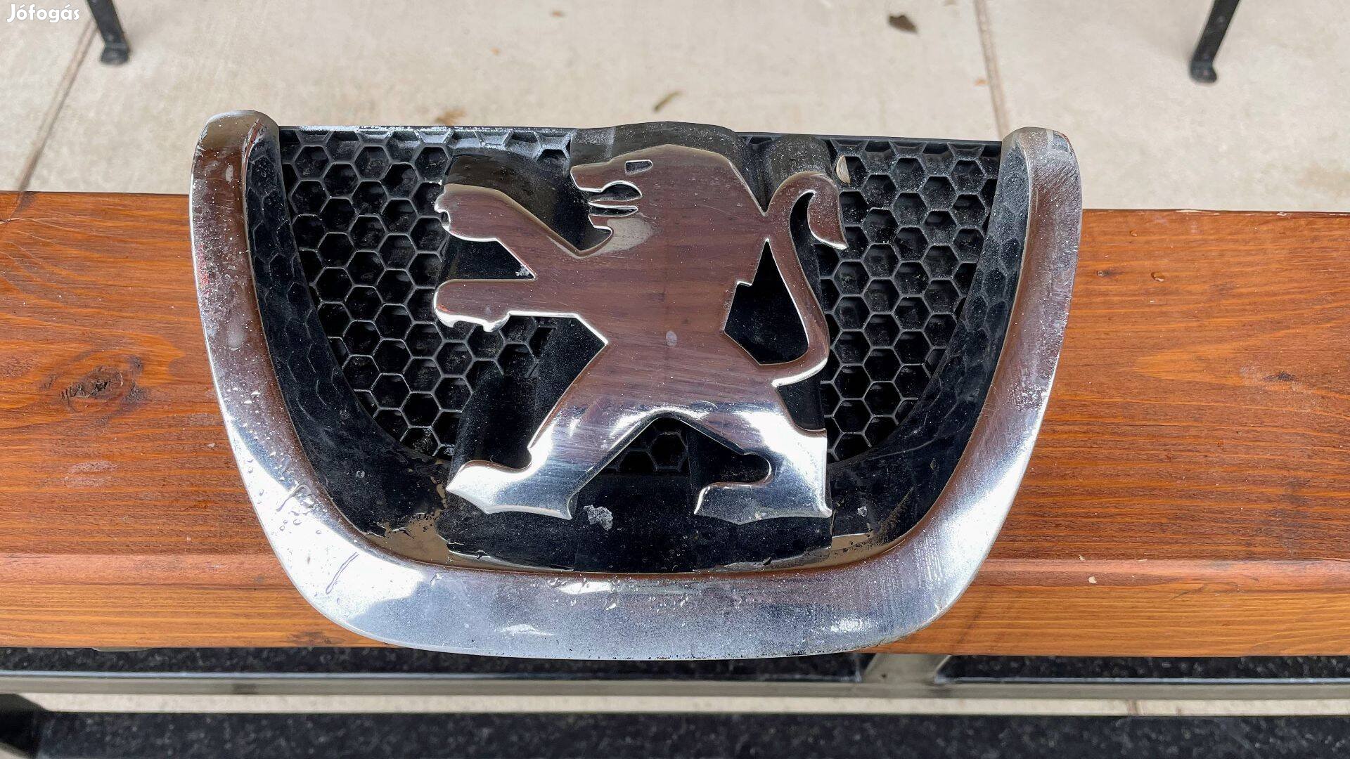 Peugeot 206 + első vészhárító gyári embléma eladó