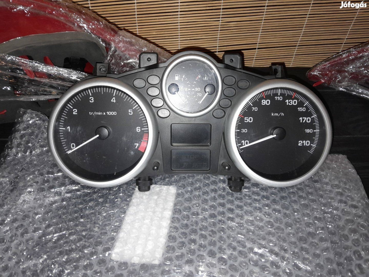 Peugeot 206 + plus műszeróra kilóméter óra km óra