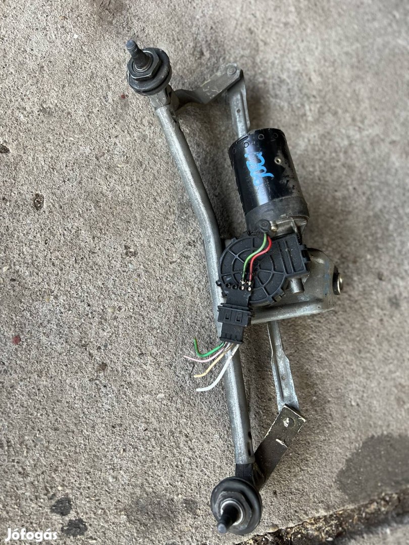 Peugeot 206 első ablaktörlő motor mechanikával 