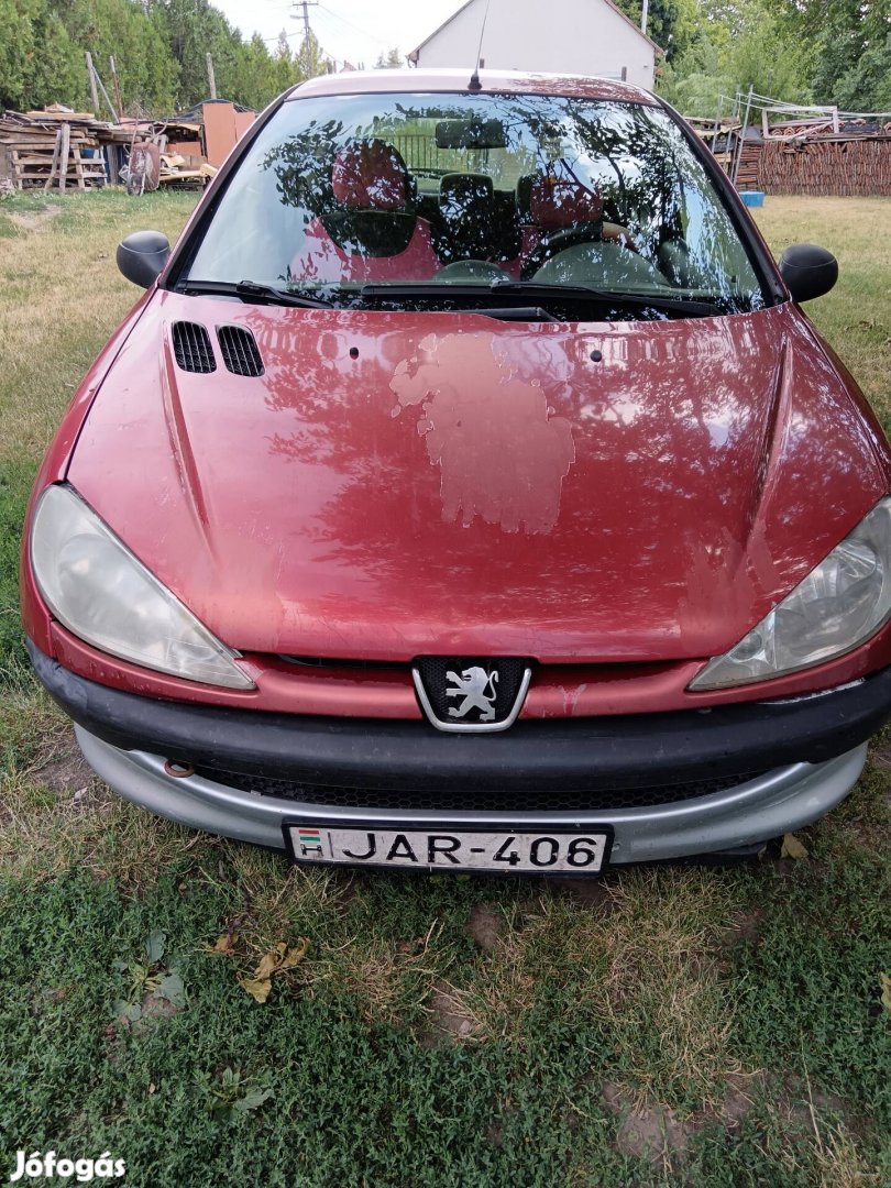 Peugeot 206,érvényes magyar okmányokkal, 2026.12 hóig műszakival