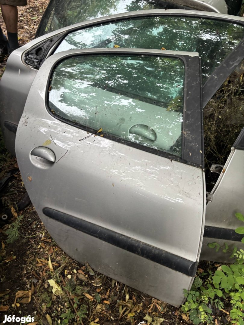 Peugeot 206 jobb hátsó ajtó