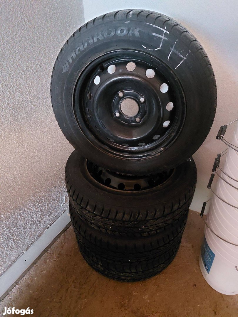 Peugeot 206 lemezfelni+ téligumi