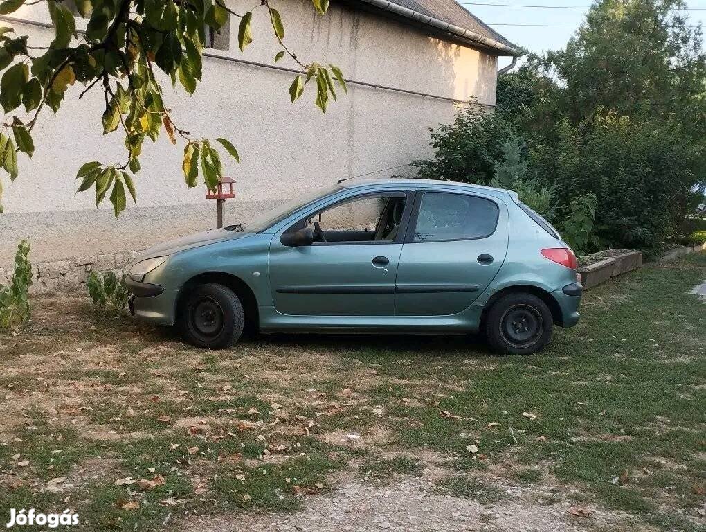 Peugeot 206 os személygép kocsi